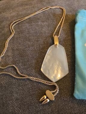 Kendra Gold Chain Necklace with STONE Pendant